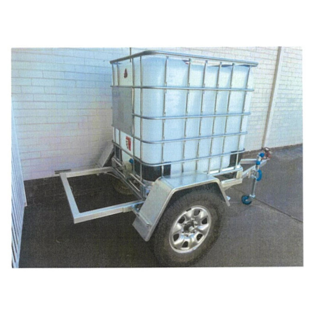 agricultural supplies, water bowser